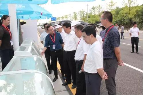 百乐博(中国)官方网站大健康医药产业园迎来贵阳市半年经济工作会现场观摩组4.jpg